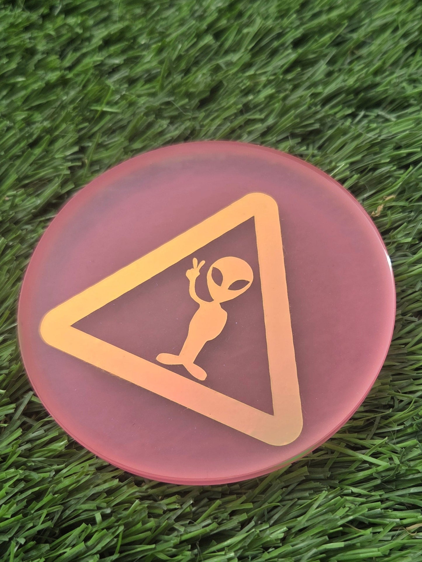 Alien Xing / Glow in the Dark