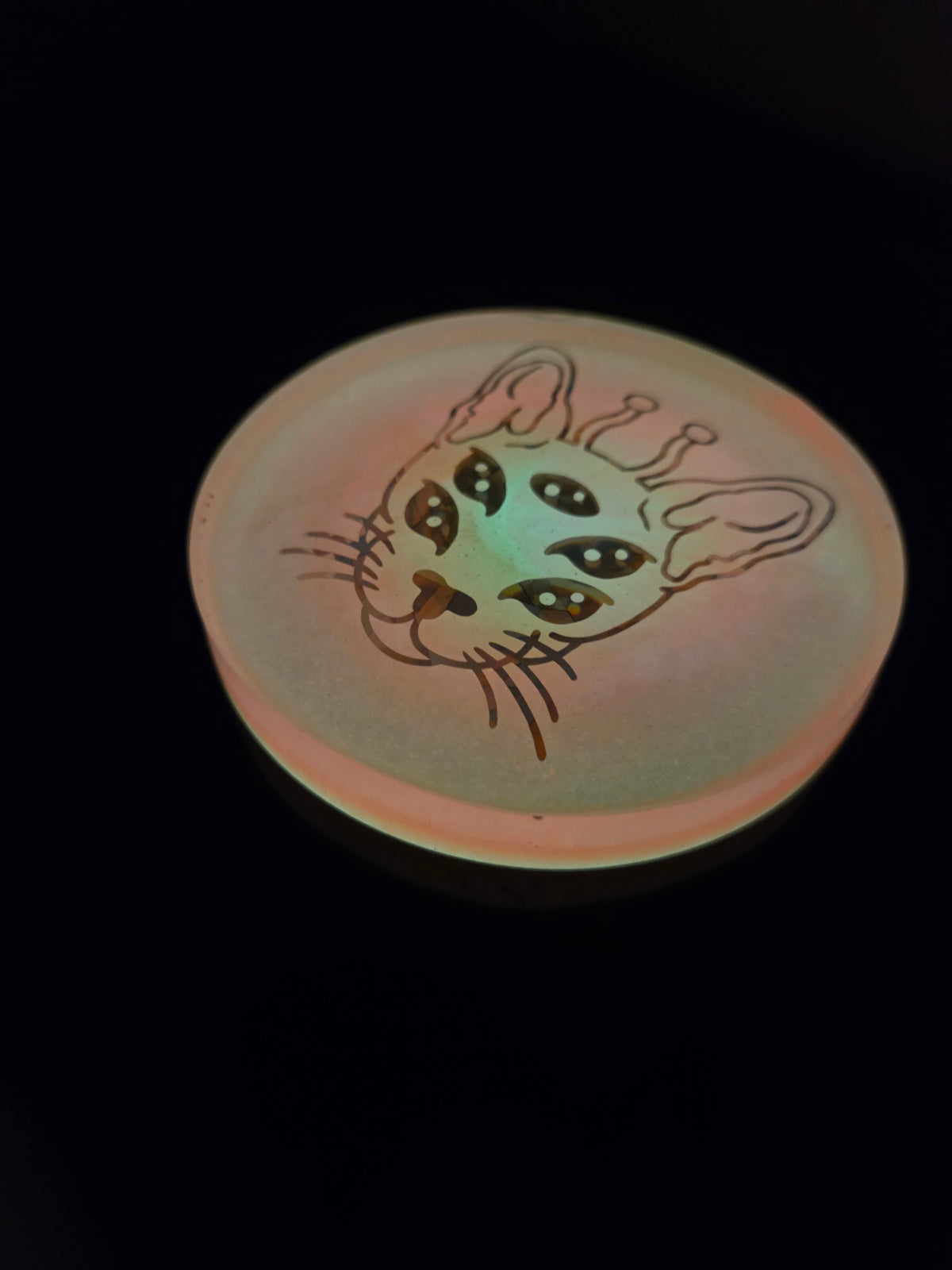 Feline Cosmic Alien Glow amini