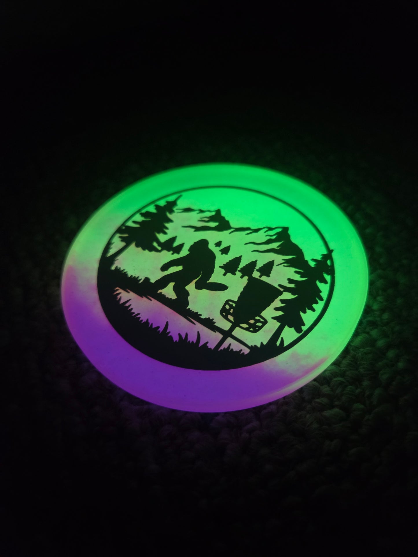 Bigfoot Playin Disc Golf / Super Glow / Mini