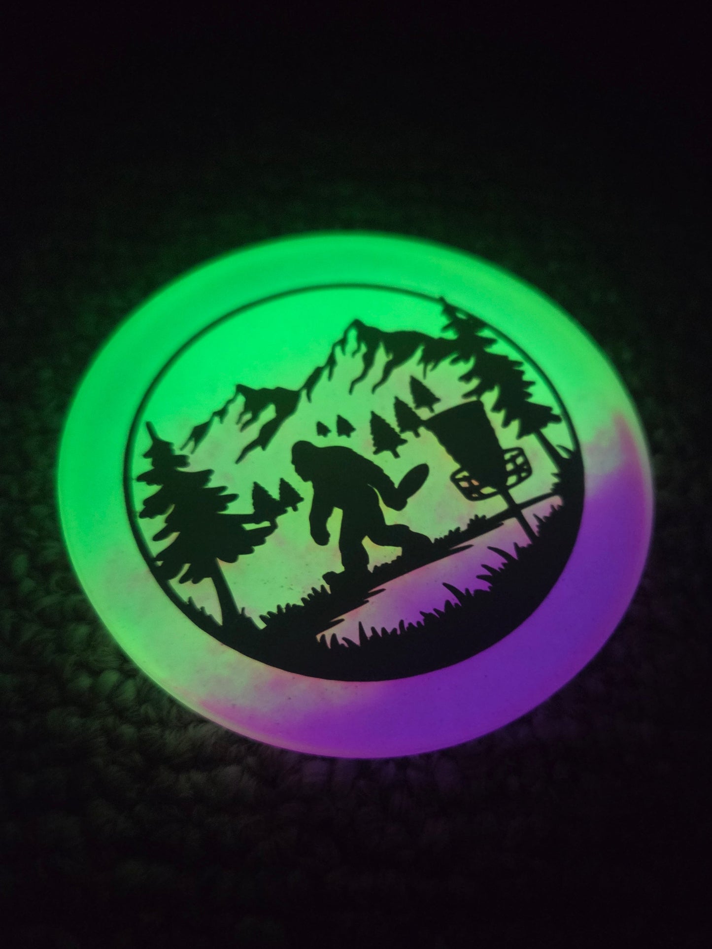 Bigfoot Playin Disc Golf / Super Glow / Mini