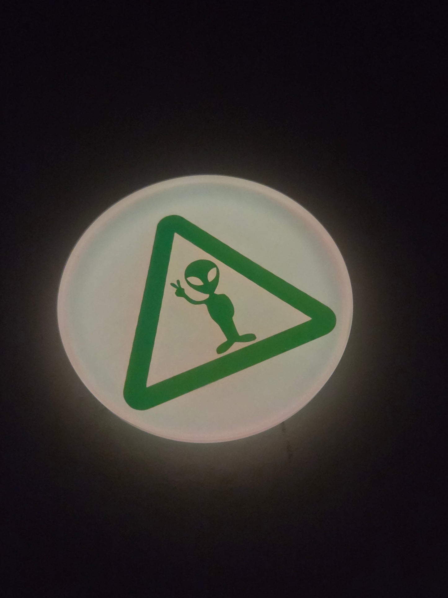 Alien Xing / Glow in the Dark