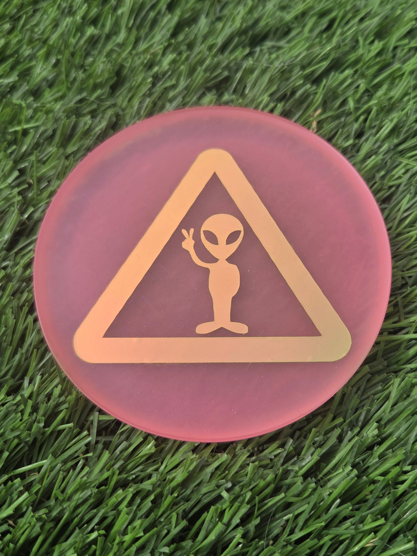 Alien Xing / Glow in the Dark