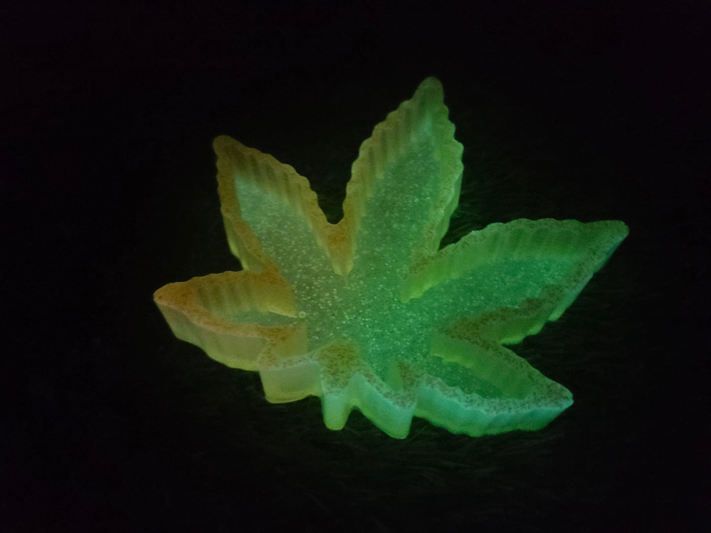 Marijuana Sunrise Glow in the Dark Ash Tray