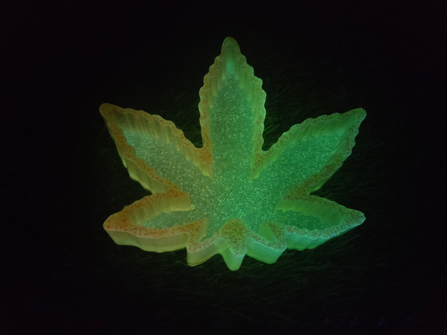 Marijuana Sunrise Glow in the Dark Ash Tray